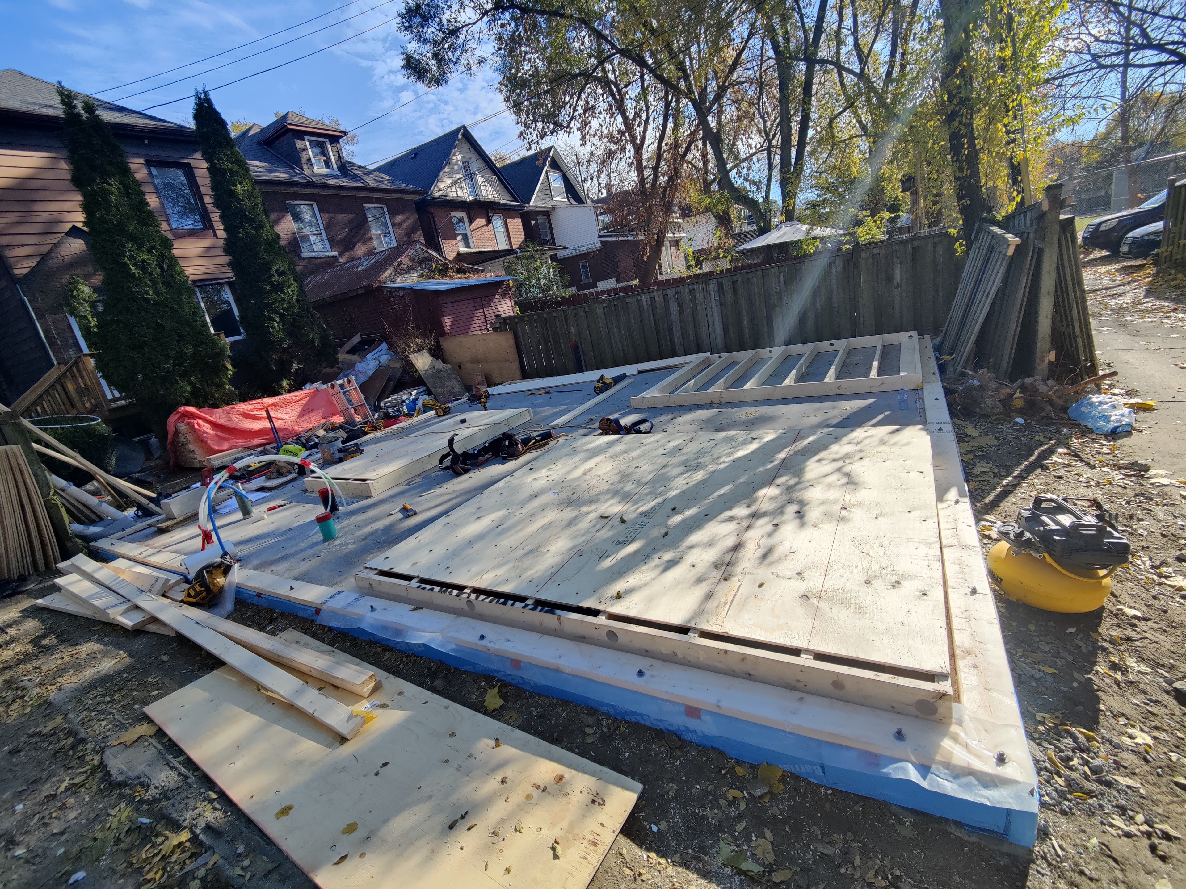 Laneway house subfloor construction